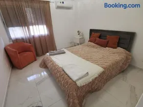 Lux studio apartment - Image 5