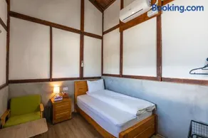 Slow House - Image 3