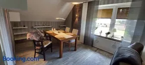 Voll ausgestattete Wohnung mit Garten und Grill - Image 3