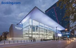 McCormick Place Spacious family heaven 3b/2b with parking, sleeps up to 8 - Image 3