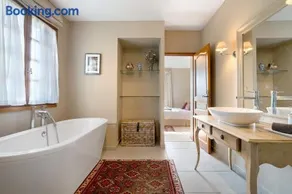 Demeure de Charme avec Piscine - Image 2