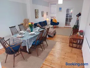 Beachside Terrace - Image 1