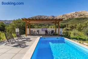 Studio apartman u kući s bazenom - Image 1