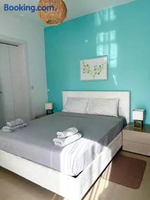 Large & Modern St Julians Apartment - Image 3