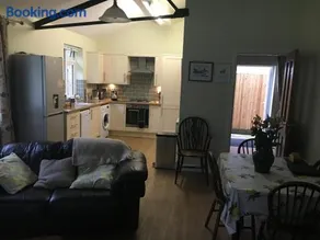 Lemondrop Cottage - Image 3