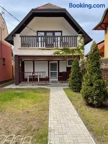 Körmendi Apartman - Image 1