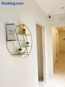 Sydney Apartment - Image 2