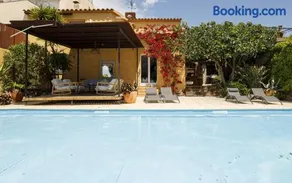 Ca la Figuera, casa de pueblo con piscina en Costa Brava - Image 1