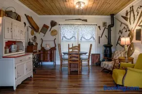 Currahee Manor - Image 2