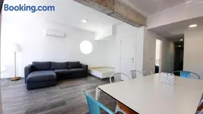 Espectacular Apartamento con Vistas al Mar - Solo Familias - Image 2