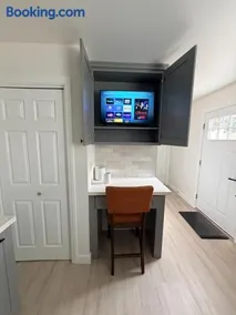 Welcome To The Modern Casita Riverside! - Image 4