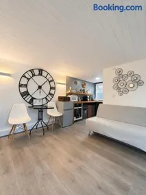 The Cabin At The Beach - Image 1