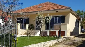Holiday House Lavanda - Image 3