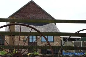 Malthouse Farm Cottage Studio - Image 3