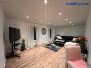 Rent A Lovely Place - OHV3 - Image 4