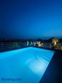 Villa Casale Bagni with independent pool - Image 2