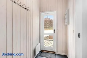 Spacious And Well-Kept Holiday Home With Spa And Sauna Near Øer Beach - Image 3
