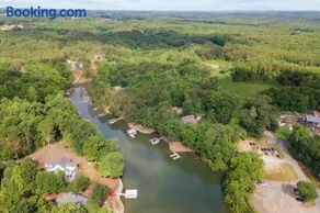 Brand New Lake Norman Home Pool & Hot Tub - Image 3