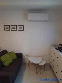 Holiday house Jasna in island center - Image 4