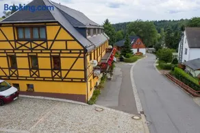 Landhotel Quelle - Image 1