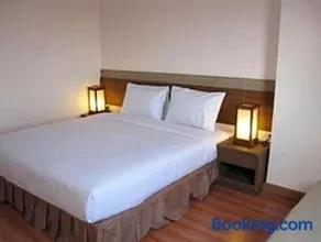 U Inn - Image 2