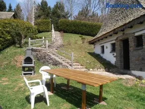 Chalet avec vue panoramique sur le Plomb du Cantal - Image 3