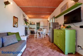 La casetta nel bosco - Hot tube, Sauna, AC and Free Park - Image 4