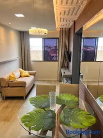 Apartamento beira mar próximo do centro e Pajuçara - Image 1