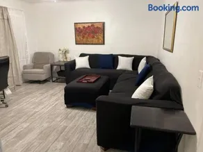 Comfort & Quiet in a central location - Image 2