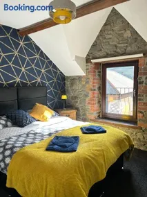 Cadwgan House - Image 2