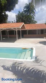 COP 30 Casa 3 Quartos Arborizada Com Piscina - Image 1