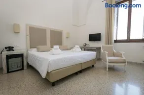 B&B Masseria Mazzetta - La Corte del Falconiere - Image 2