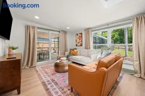 3BR Private Pool Oasis Mins to Historic St Aug - Image 4