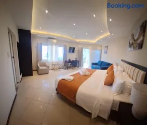 Coastal Boutique Hotel - Image 4