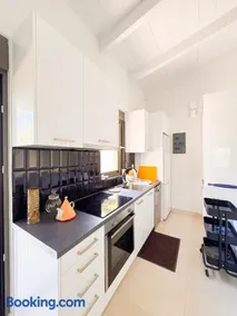 eucalyptus 2019 top floor two-balconies beachfront apartment - Image 3