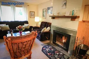 Quaint Condo 5 minutes to the ski slopes Valley Park D1 - Image 4
