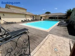 Studio confortable avec piscine - Image 2