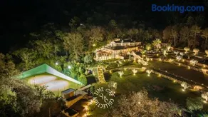 Domaine du Manouiyé by Time Off Collection - Image 3