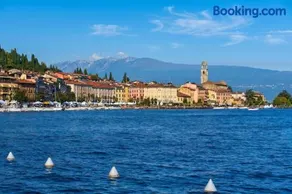 Niko's House Salò near Lake & beach - Happy Rentals - Image 1