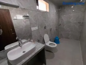 khopoli resort - Image 2