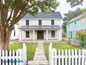 Siren of the Cape - Fully Renovated in 2023 - Image 1