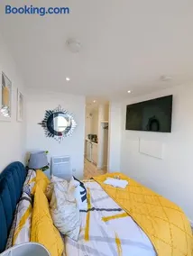 YSquared studio - Image 2