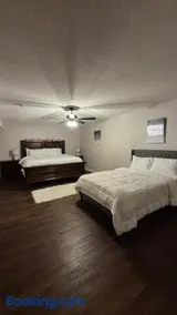 Cherry Blossom House - Image 2