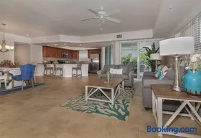 Beautiful Beach Themed 3 Bed 2 Bath End Unit Condo.OW20-207 - Image 1