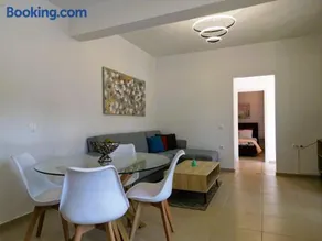 Heart of Liapades Apartment - Image 1