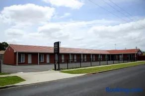 Allansford Hotel Motel - Image 4