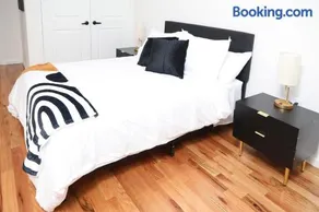 Modern Minimalist Lux Paradise - Image 5
