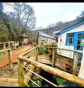 Riverside Cottage in Devon - Image 2