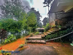 Hotel Green Lake Castlereagh - Image 1