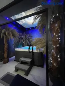 Apartament Księżycowy z jacuzzi - Image 1